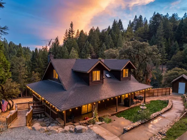 5645 Starkes Grade Rd, Pollock Pines, CA 95726
