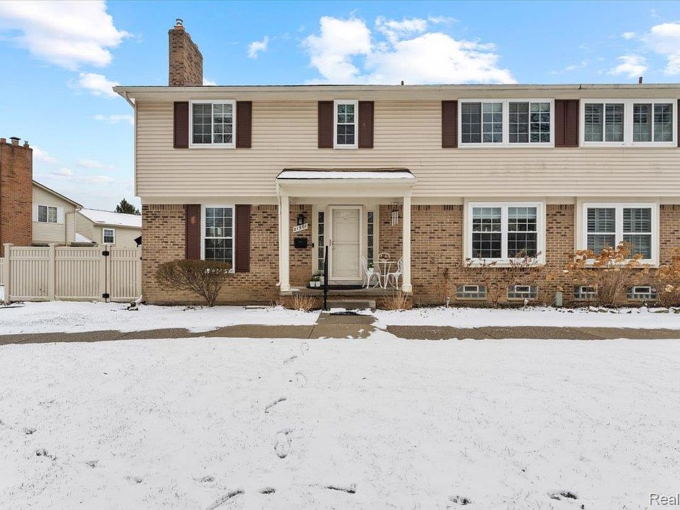 1st image of 21301 E Glen Haven Cir