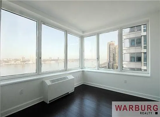 Rented by Warburg | media 24