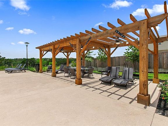 5th image of 3511 Scenic Valley Dr