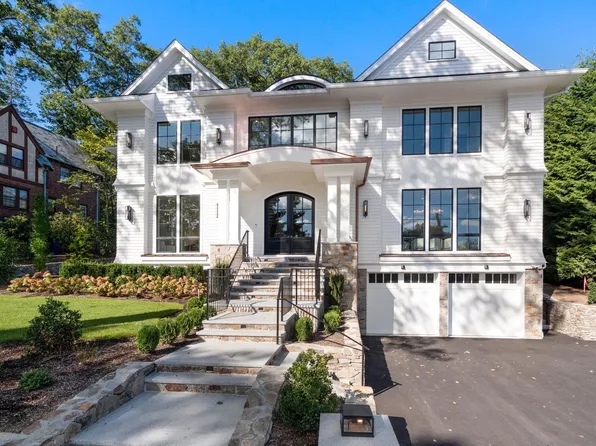308 Prince St, Newton, MA 02465