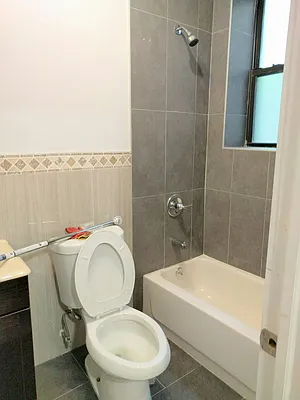 Rented by Zuz Realty | media 13