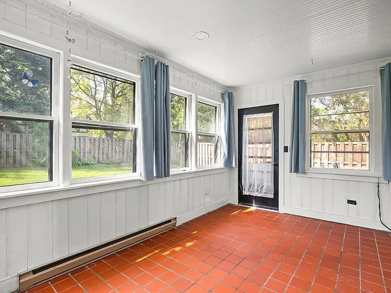 117 N Highland Ave — Photo 18