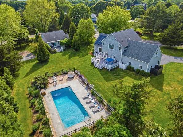 14 Freds Ln, Shelter Island, NY 11964