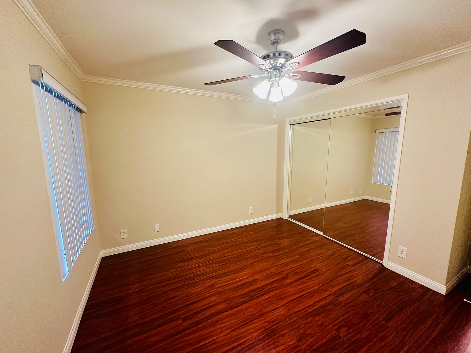 11910 Louise Ave — Photo 3