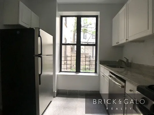 Rented by BRICK & GALO REALTY CORP | media 21