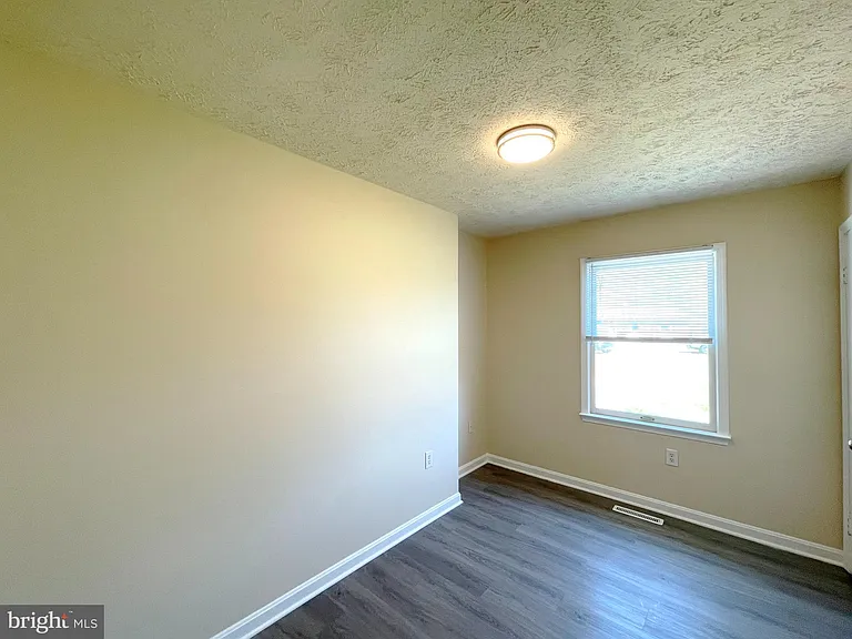45743 Dee Ct — Photo 10