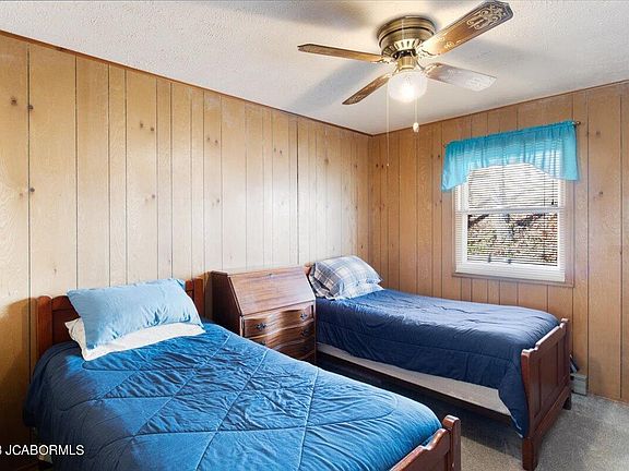 5th image of 2366 Ozark Isle Dr