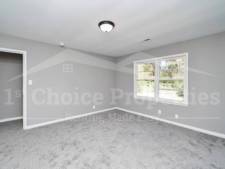 108 13th Ave NW — Photo 16