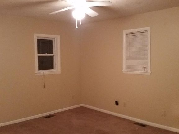5th image of 2527 Iowa Ave