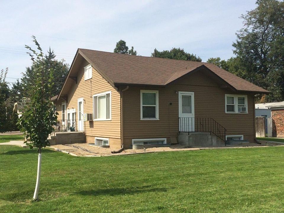 1st image of 404 S 17th Ave