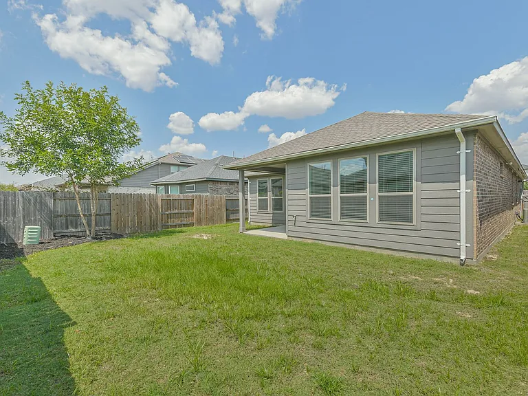 9115 Brixham Dr — Photo 34