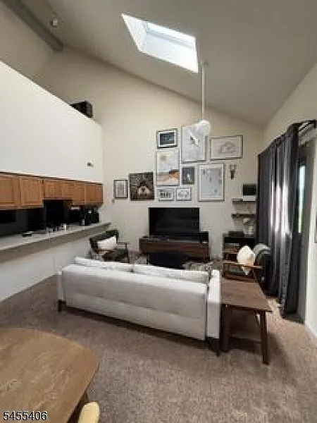 2 bed, 1.0 bath, 980 sqft, $2,000 — Photo 4