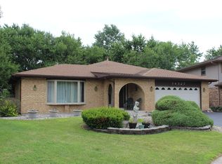 14327 Maple Ln, Midlothian, IL 60445