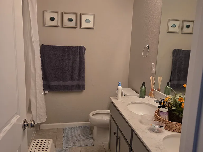 103 Morgan Cir S — Photo 2