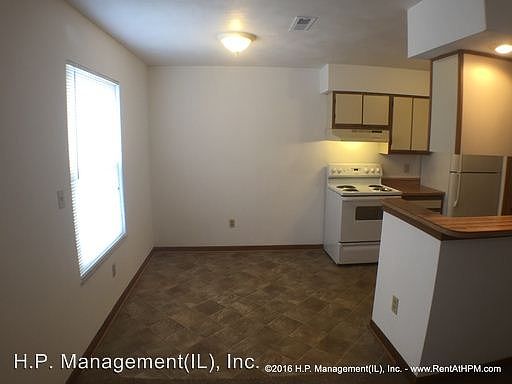 4th image of 133 Dorset Ct APT 7