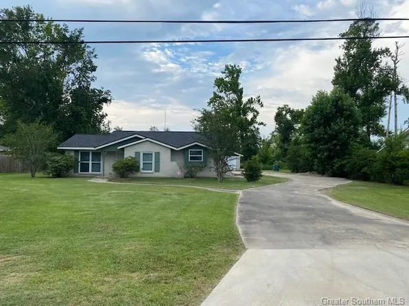 334 E Champagne Dr, Lake Charles, LA 70611