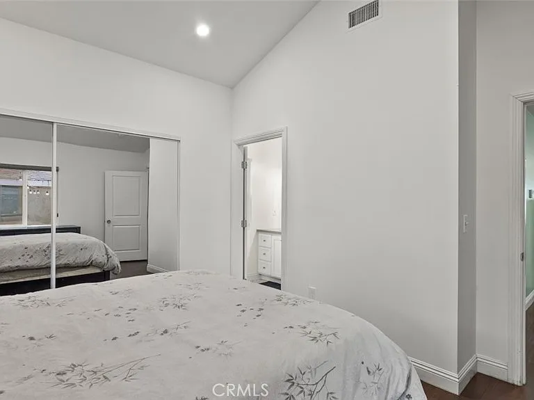 3131 Livonia Ave — Photo 13