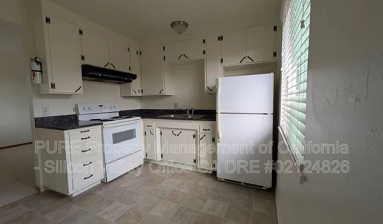 508 Caledonia St #4 — Photo 6