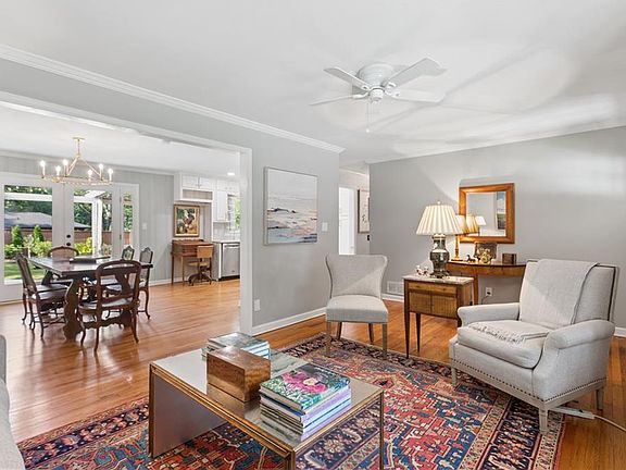4th image of 2558 Sunny Ln SE