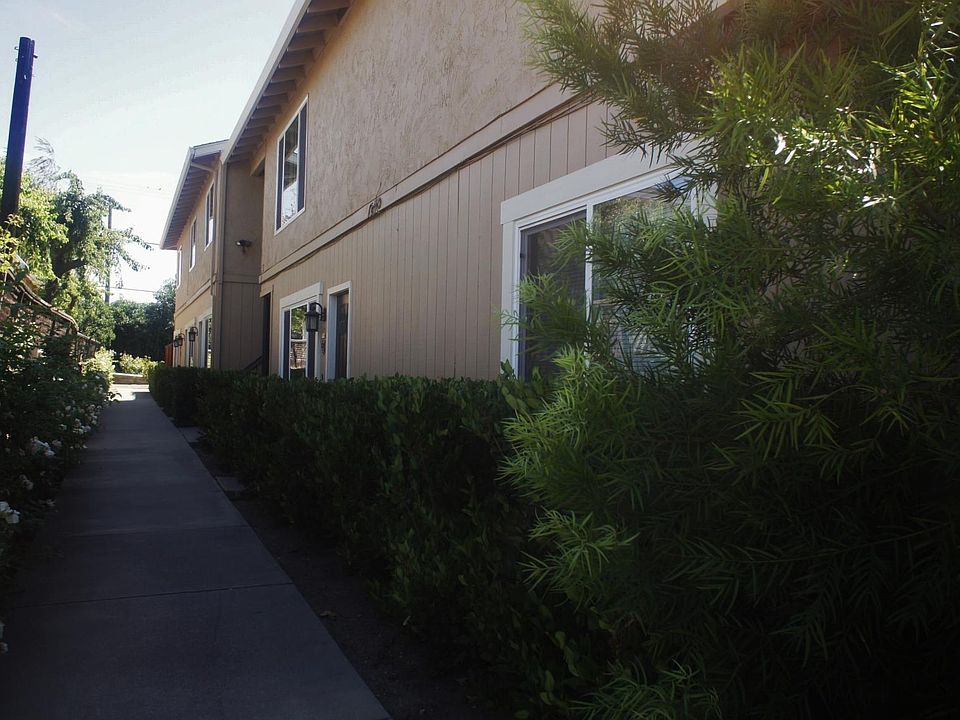 2nd image of 41 Squire Ct #A