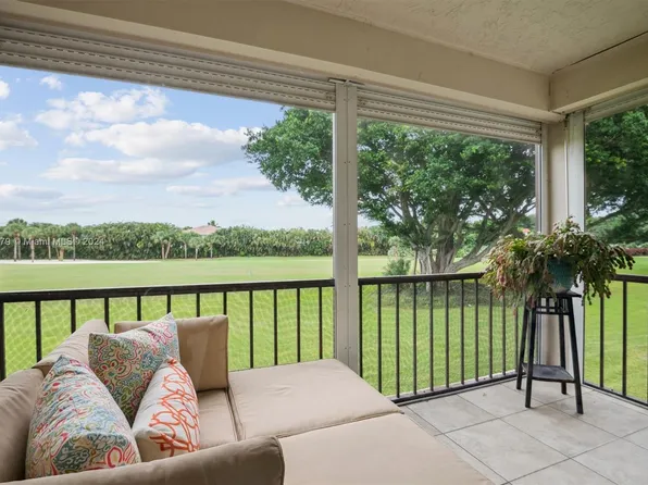 9411 N Hollybrook Lake Dr APT 203, Hollywood, FL 33025
