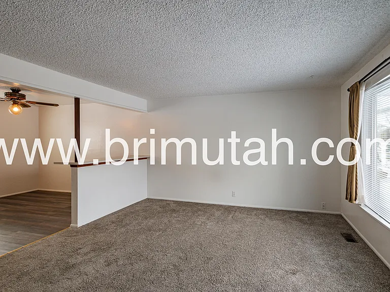 656 E 5640 S — Photo 2
