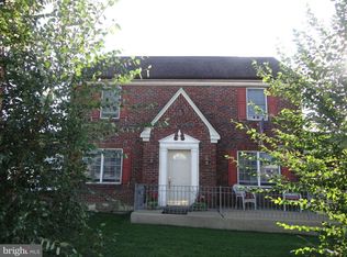 1700 Hoffnagle St, Philadelphia, PA 19152