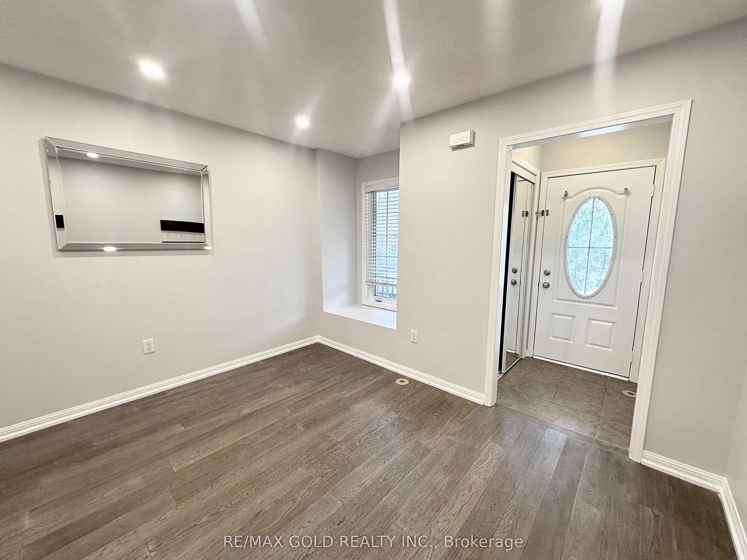 4 bed, $3,299 — Photo 2