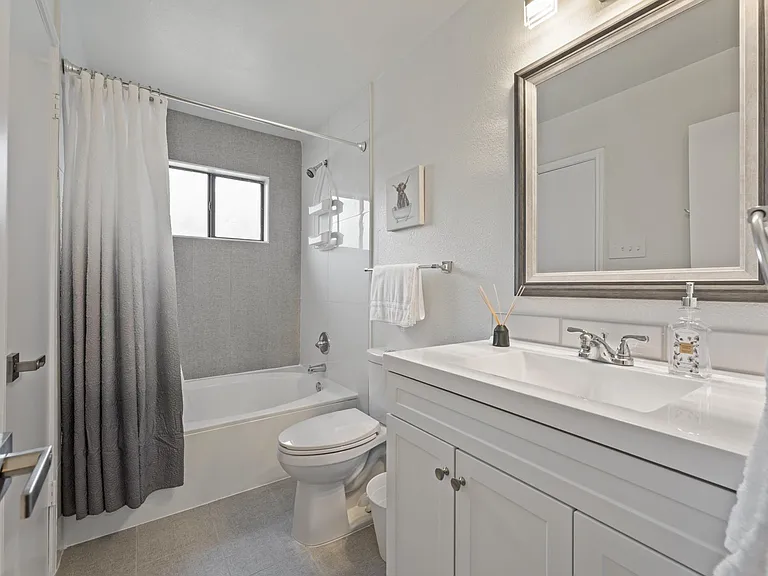 5726 Emrose Ter — Photo 25