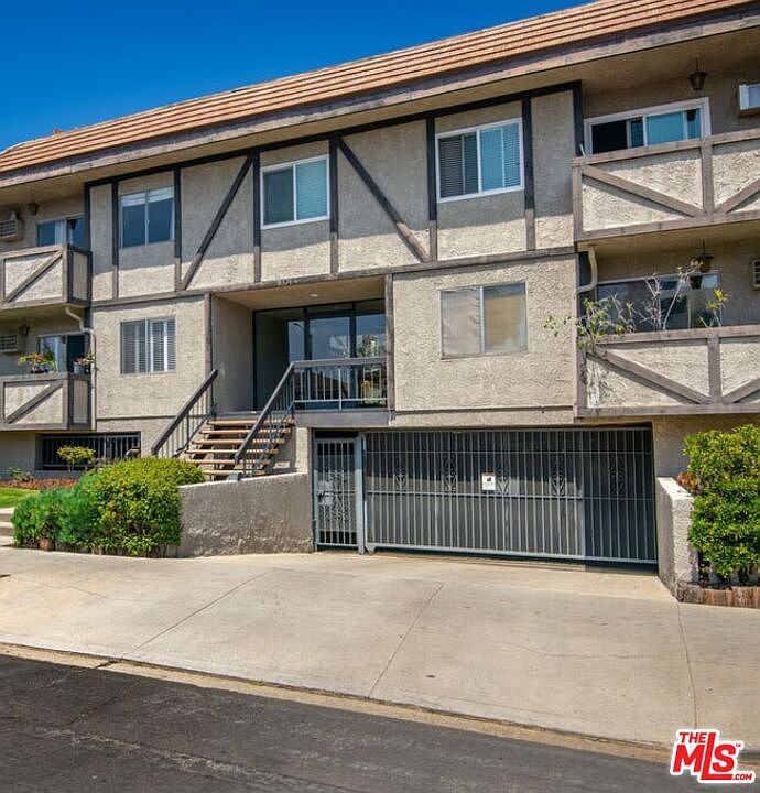 1st image of 1914 Corinth Ave APT 106