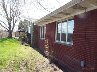 859 S Main St, Old Forge, PA 18518