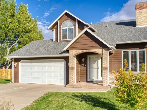 900 Brentwood Ct, Gillette, WY 82718