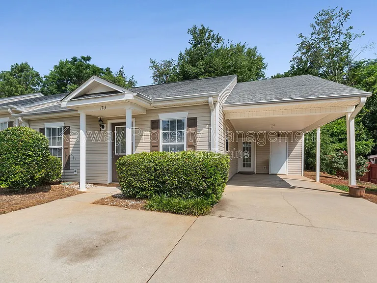 123 Portofino Ln SW — Photo 17