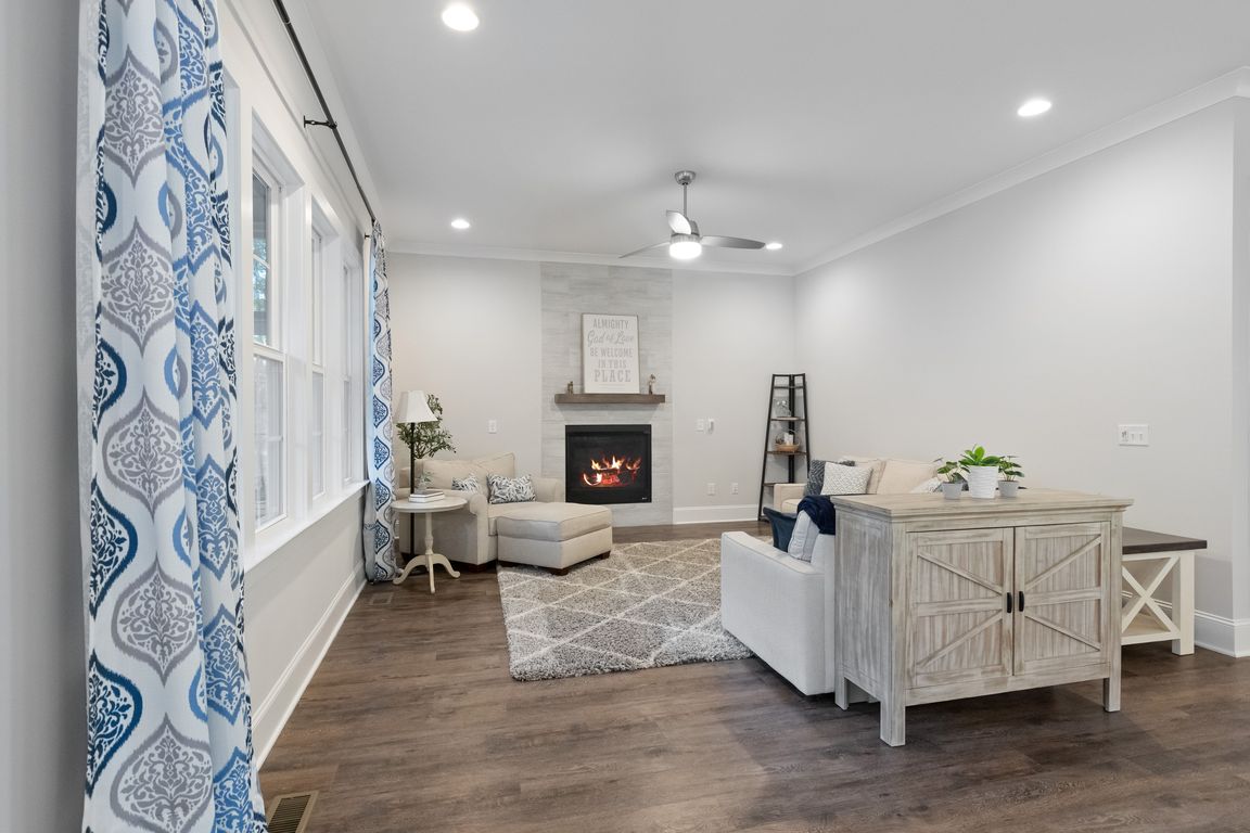 next background image