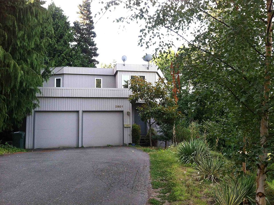 2nd image of 2801 NE 77th St