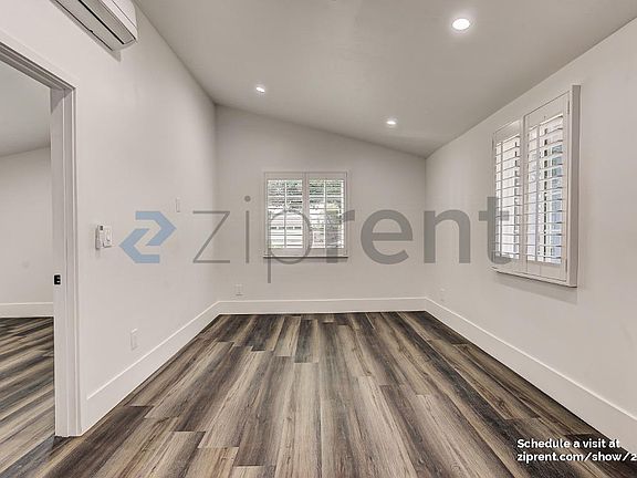 3rd image of 11468 N Prager Ave