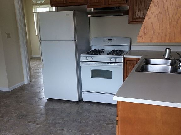 2nd image of 1301 E Indian Trl APT 19