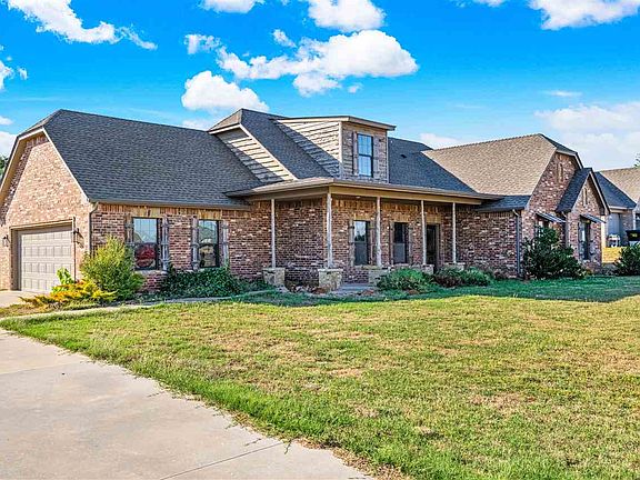 2nd image of 26805 Stirrup Ct