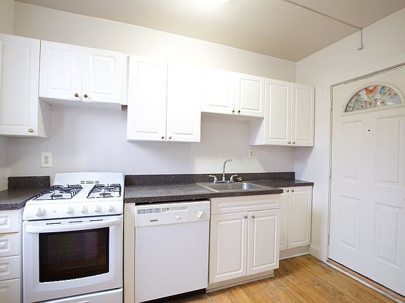 5th image of 1135-135 Oak Ave #W4