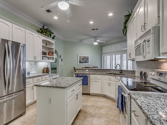 4th image of 1335 Ashley Oaks Dr
