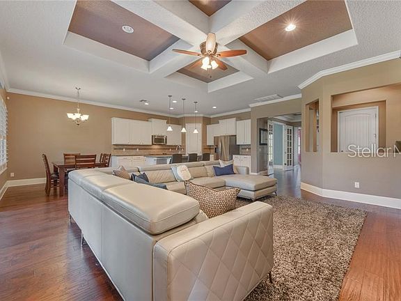 5th image of 9436 Royal Estates Blvd