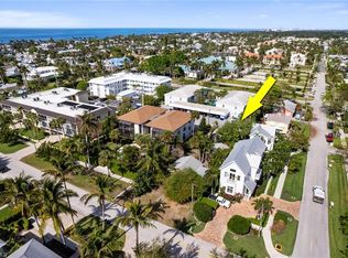 381 11th Ave S, Naples, FL 34102