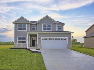 1413 Winterberry Rd, Savoy, IL 61874