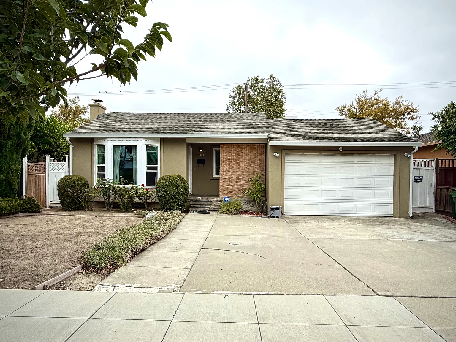 1364 Keoncrest Ave — Photo 1
