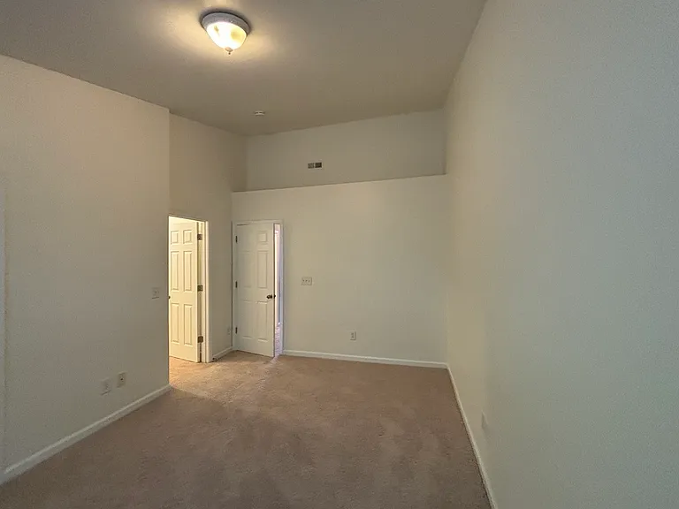 18 Sharpstone Ln — Photo 7