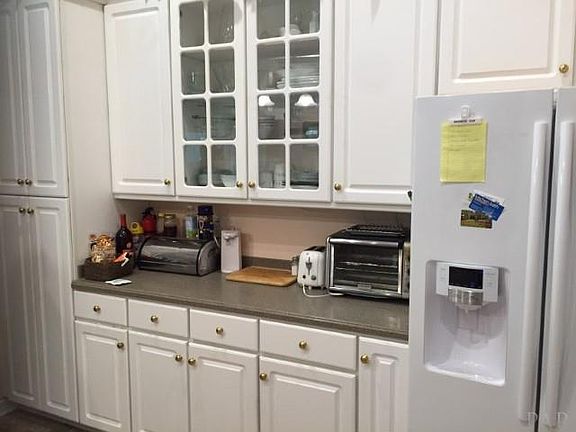 3rd image of 7428 Pine Lake Dr