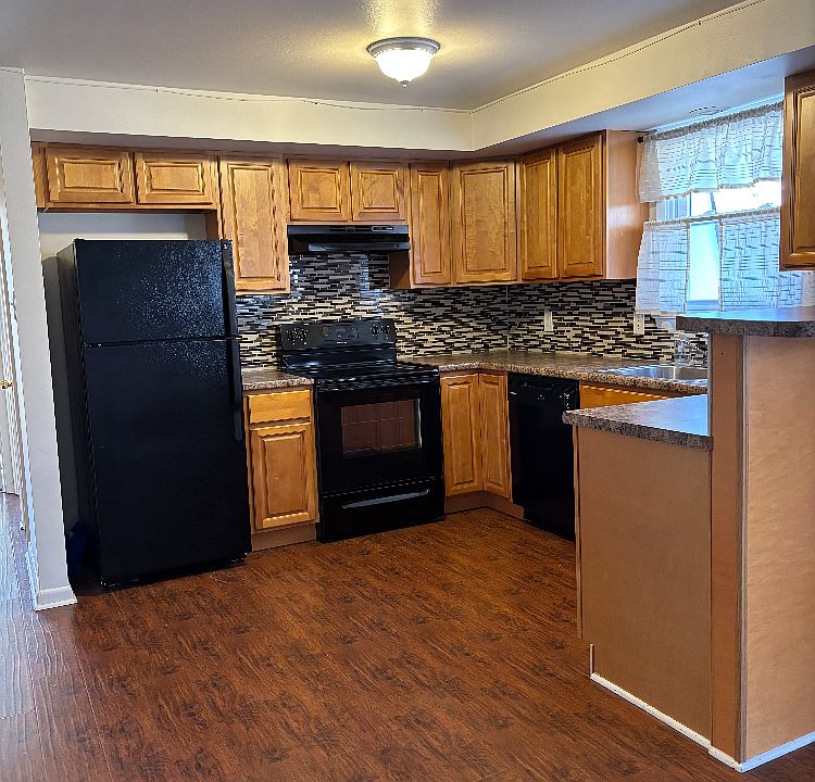 1st image of 13-15 Henry Ave #2LEFT