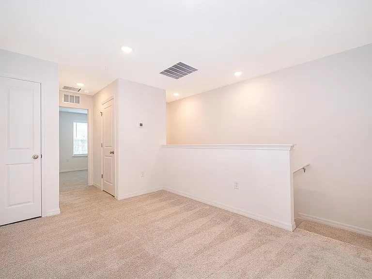 5261 Luisa Ct — Photo 16