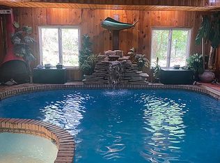 11207 Geddes Rd, Freeland, MI 48623